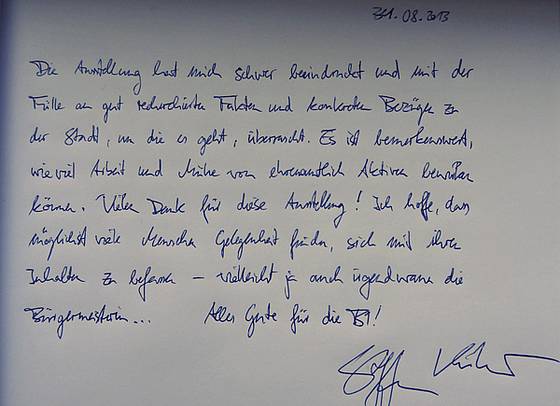 Das Foto zeigt einen Eintrag im Gästebuch.