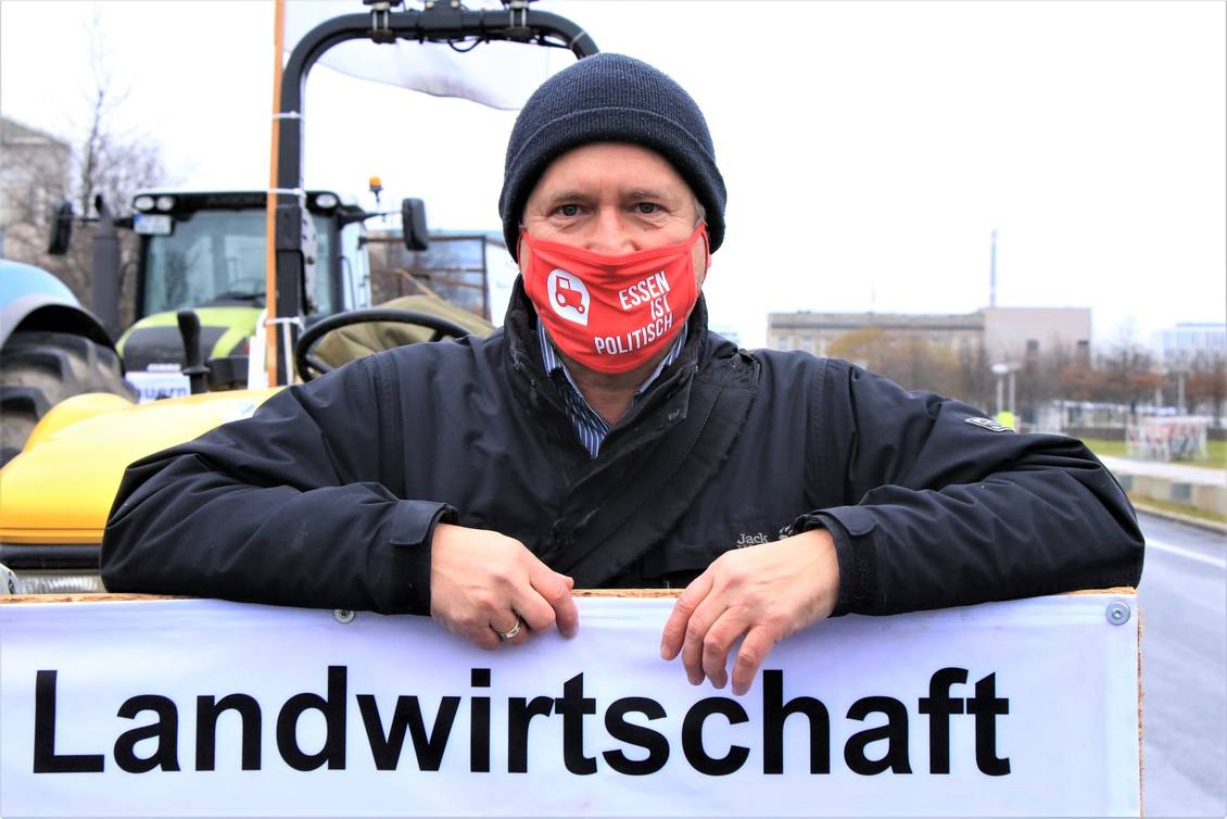 Das Foto zeigt einen Mann.
